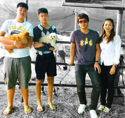 วันเพ็ญ กิติมหาคุณ และครอบครัว