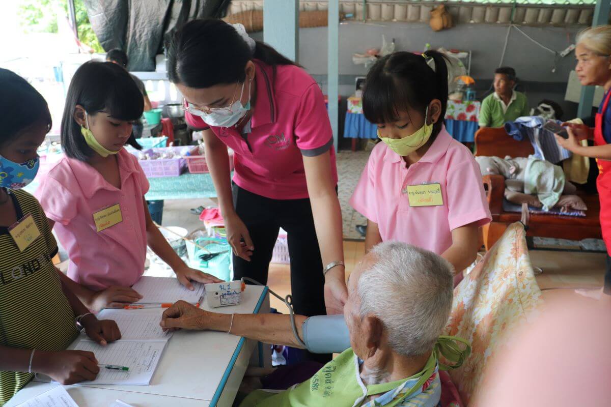 Volunteer care for the elderly