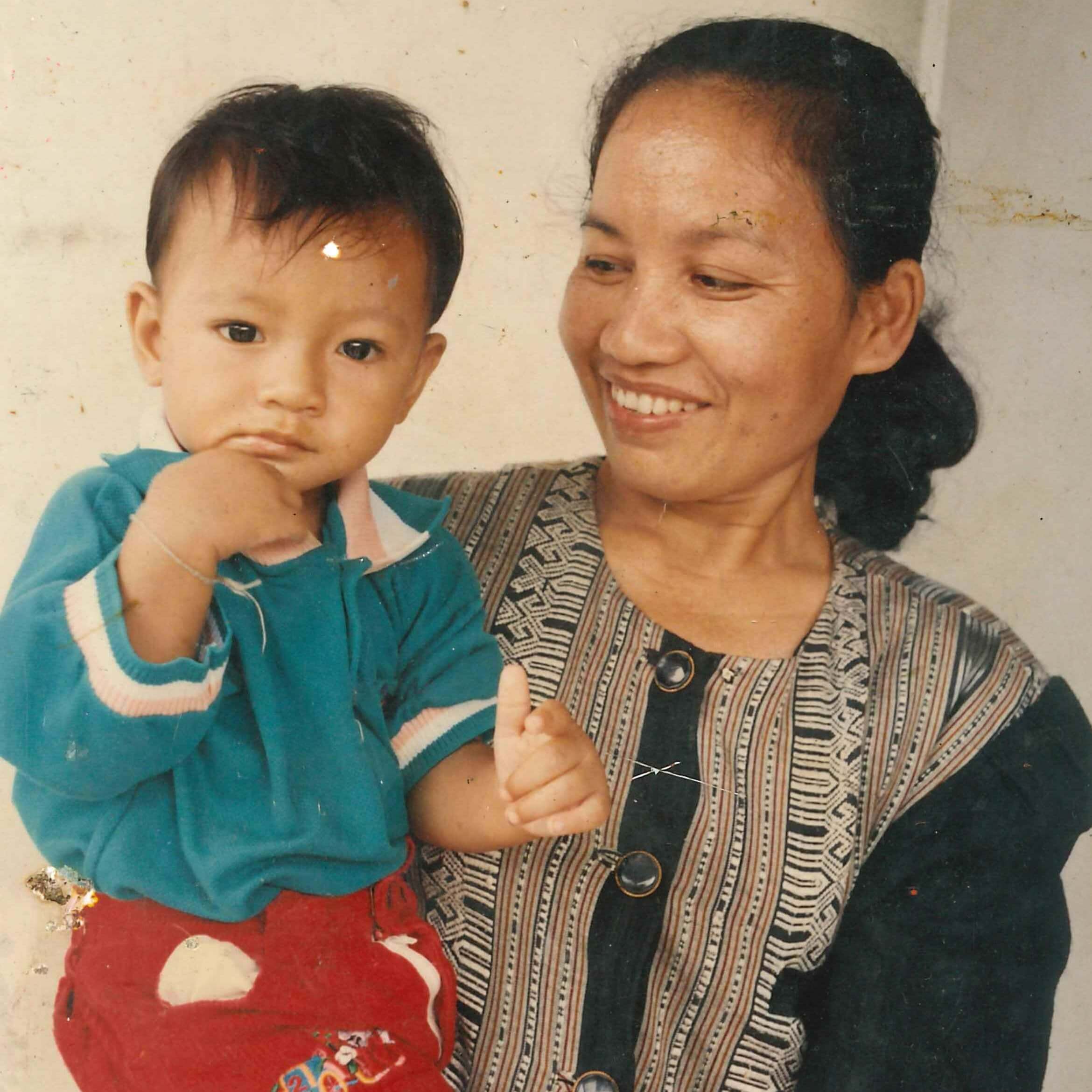 คุณแม่ชัชวรรณ