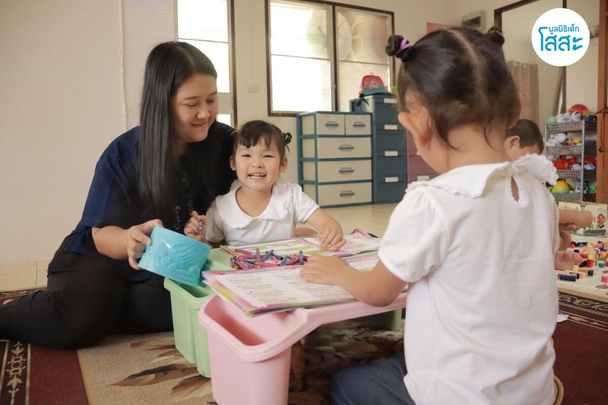 มูลนิธิเด็กโสสะ-เปลี่ยนเวลาทำงานศิลปะให้เป็นเวลาคุณภาพของครอบครัว