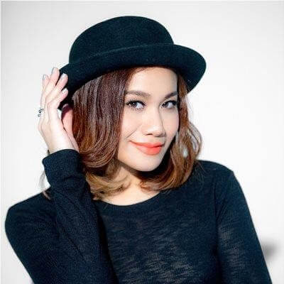 คุณพิจิกา จิตตะปุตตะ (ศิลปิน นักพากย์)