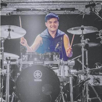 คุณเศรษฐรัตน์ พังจุนันท์ (อดีตสมาชิก วง Slot Machine)