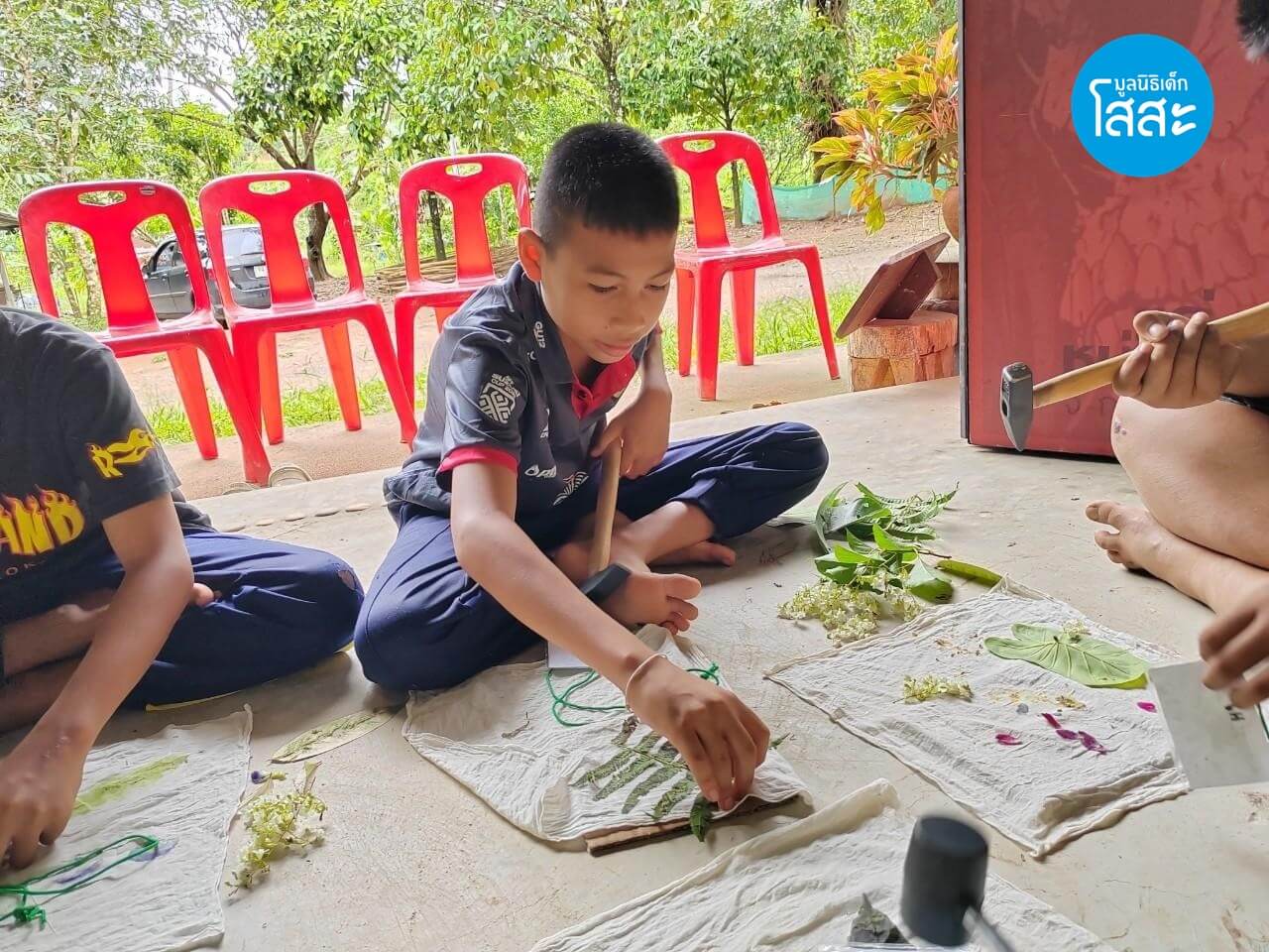 มูลนิธิเด็กโสสะ-เด็กโสสะเรียนรู้นอกห้องเรียน สร้างงานศิลปะ