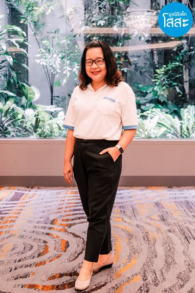 คุณจันทิรา สมบุญเกิด ผู้อำนวยการฝ่ายพัฒนาทุนและการสื่อสาร มูลนิธิเด็กโสสะฯ
