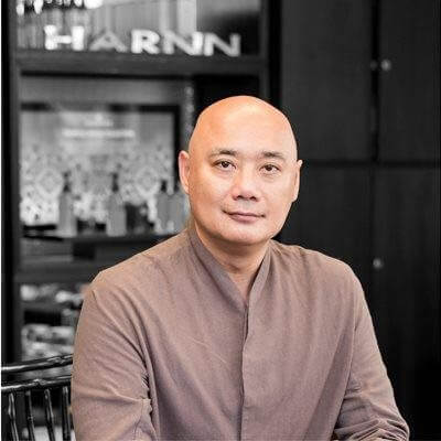 คุณวุฒิ หาญพานิช (กรรมการผู้จัดการ)